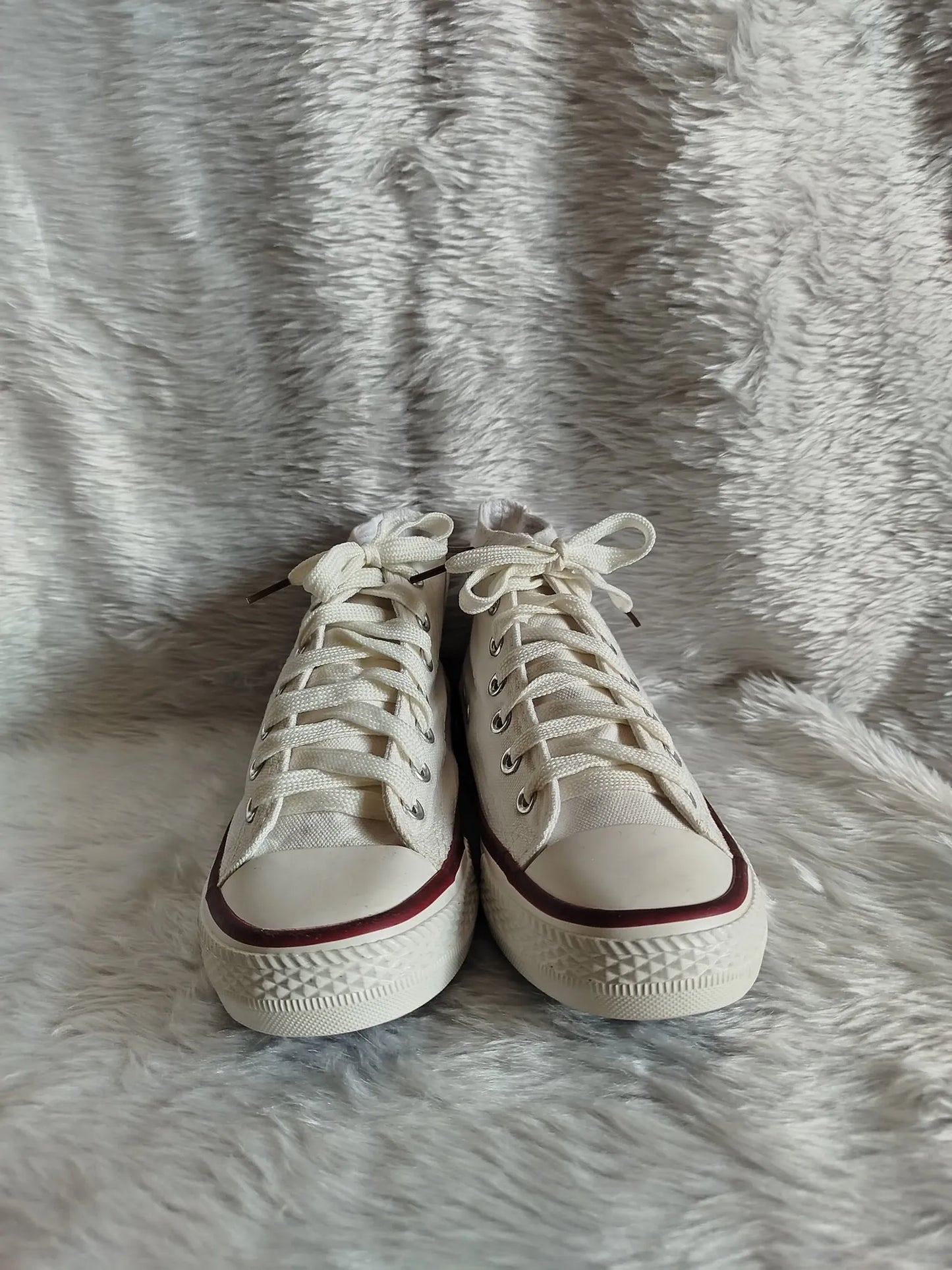 High Neck Canvas Sneaker