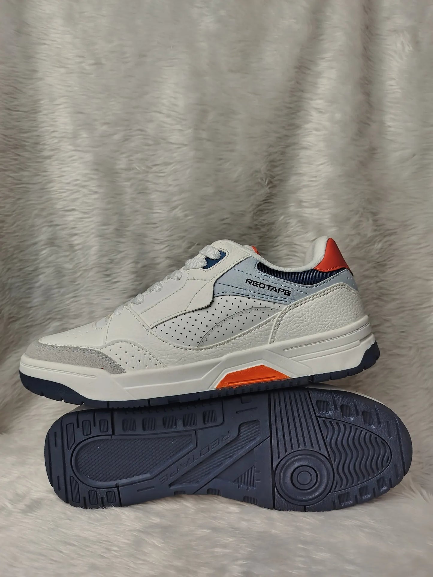 Casual Lifestyle Low Neck Sneaker - 1301