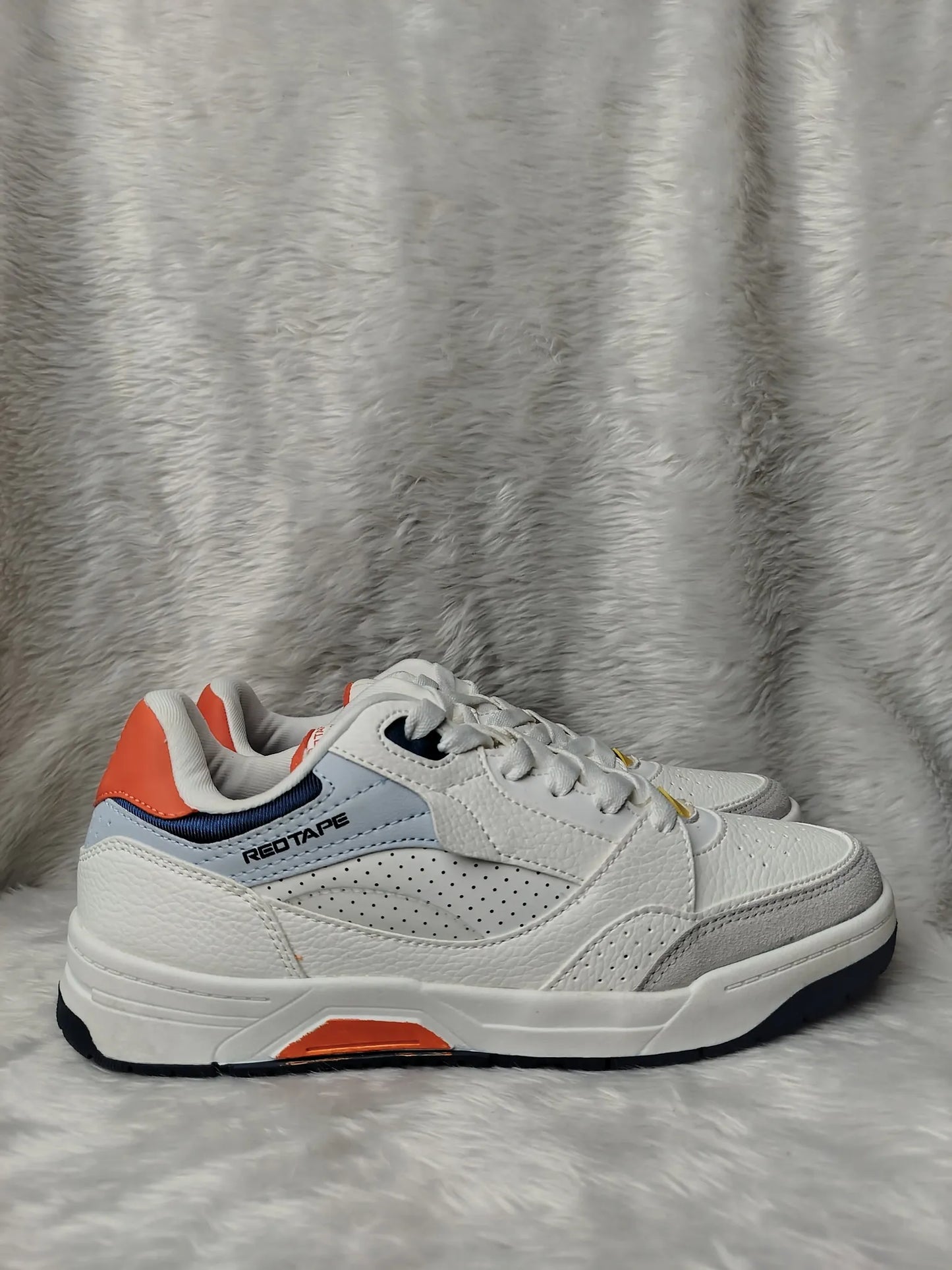 Casual Lifestyle Low Neck Sneaker - 1301