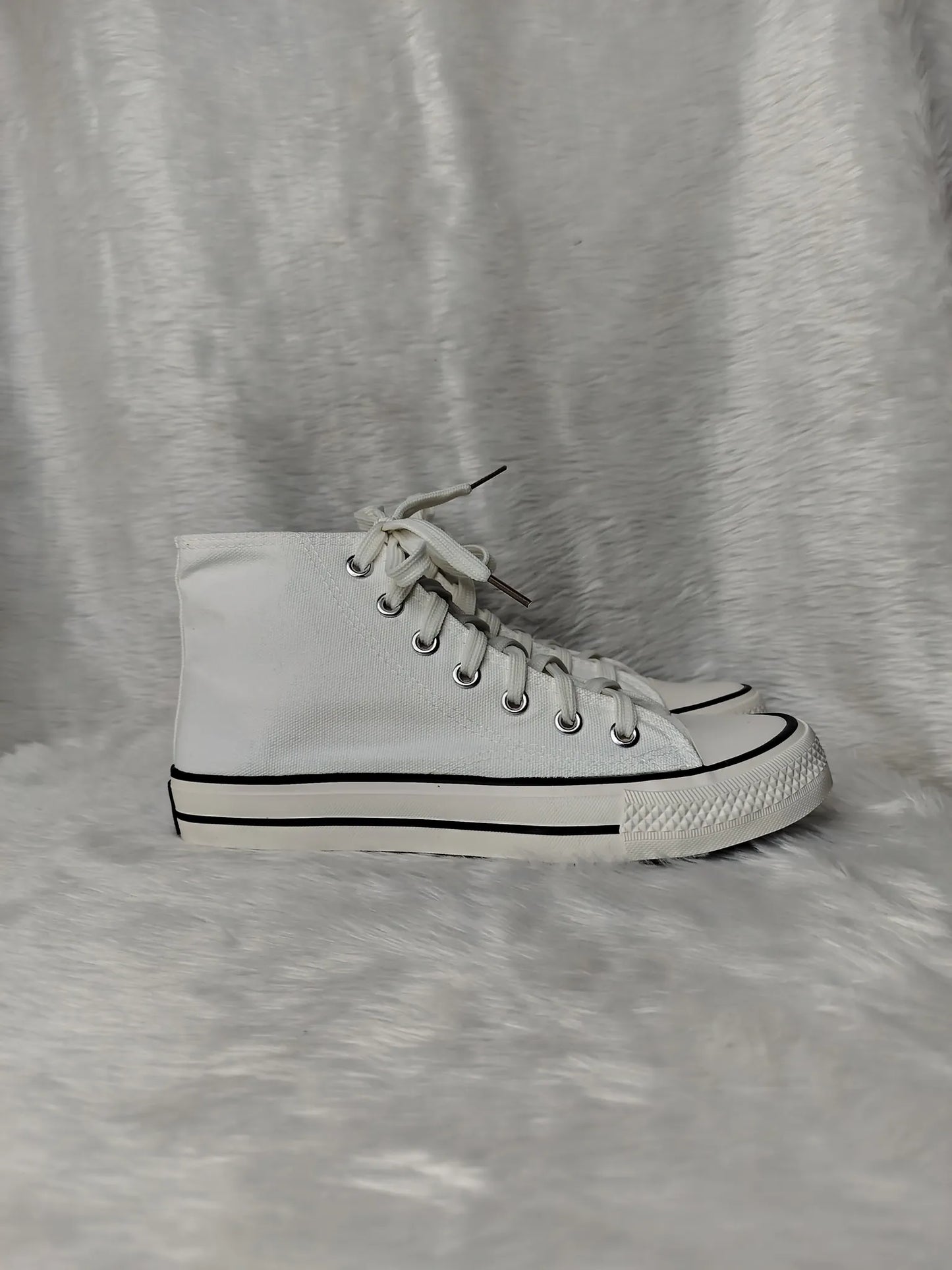 High Neck Canvas Sneaker