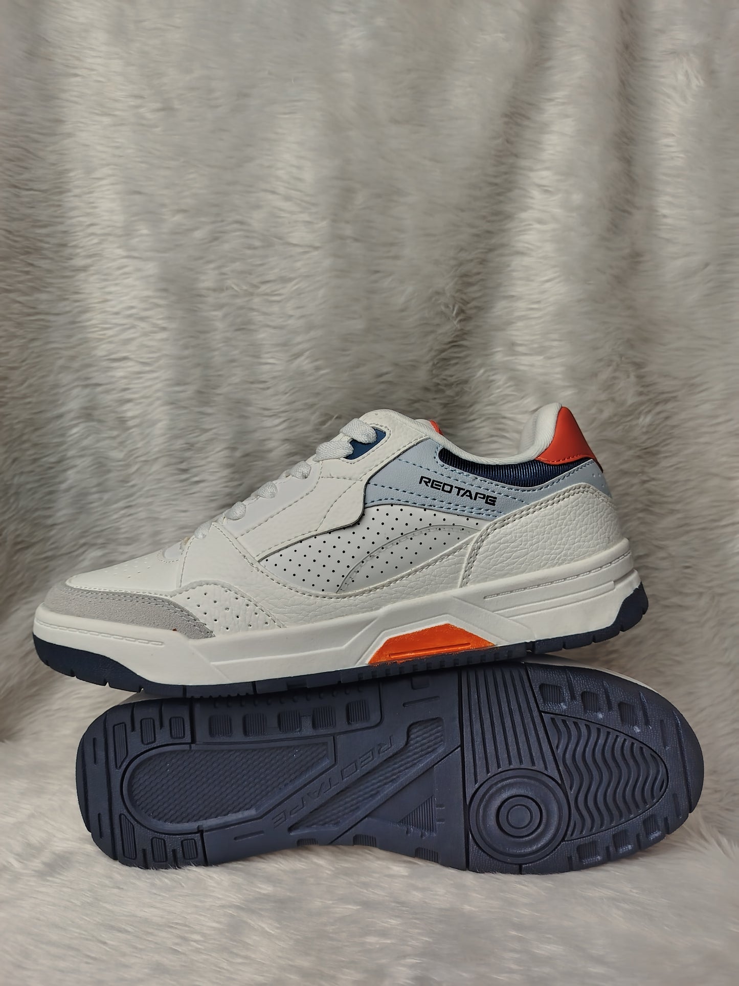 Casual Lifestyle Low Neck Sneaker - 1301