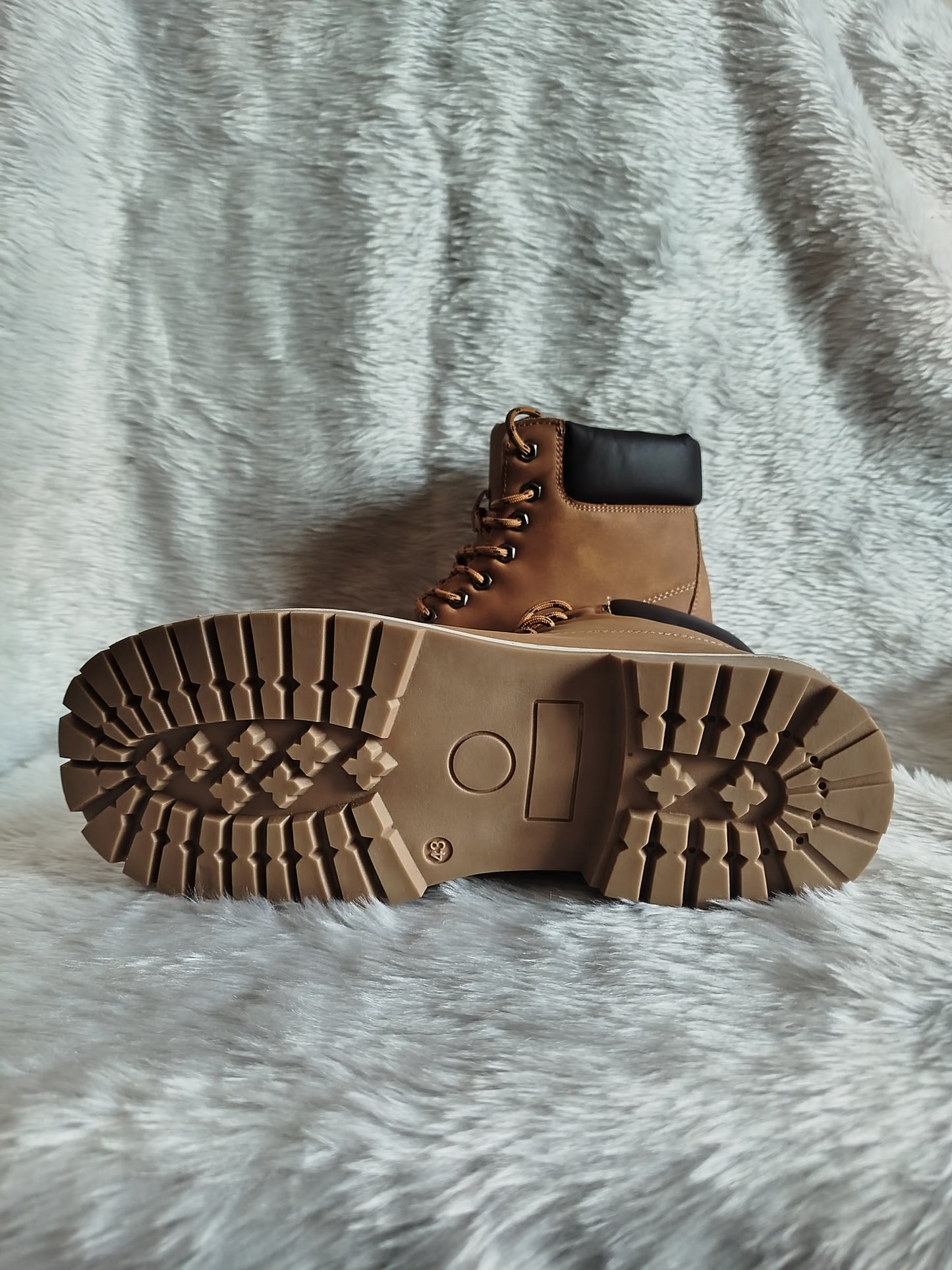 Men's High Neck Ankle Boot Brown