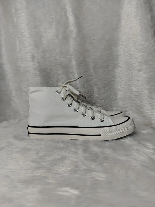 High Neck Canvas Sneaker
